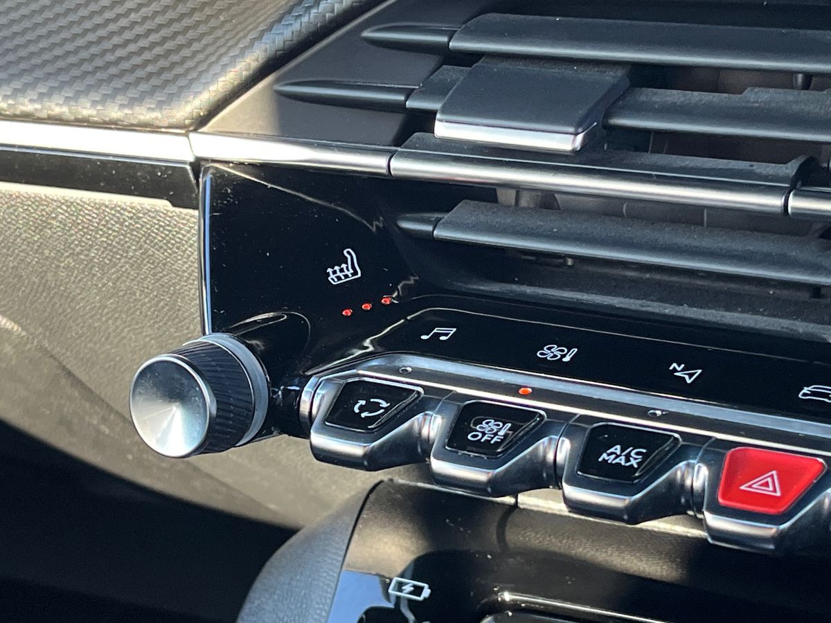 Used Peugeot 2008 2022 for sale - 76792537: Photo 40