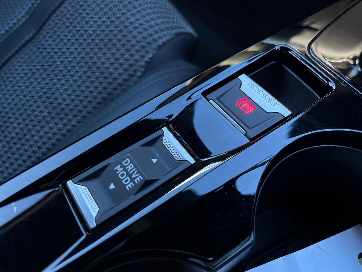 Used Peugeot 2008 2022 for sale - 76792537: Photo 44