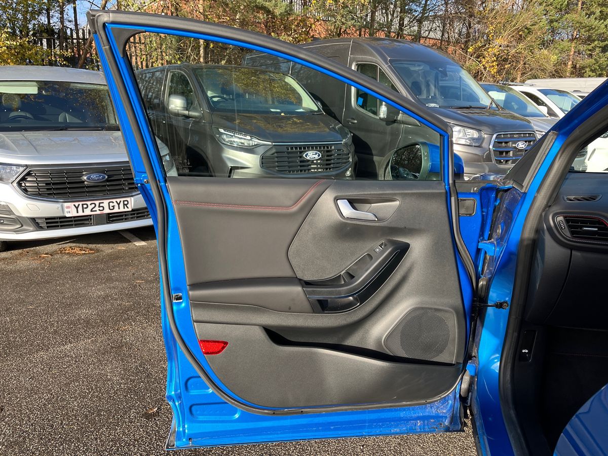 Used Ford Puma 2023 for sale - 76748609: Photo 33