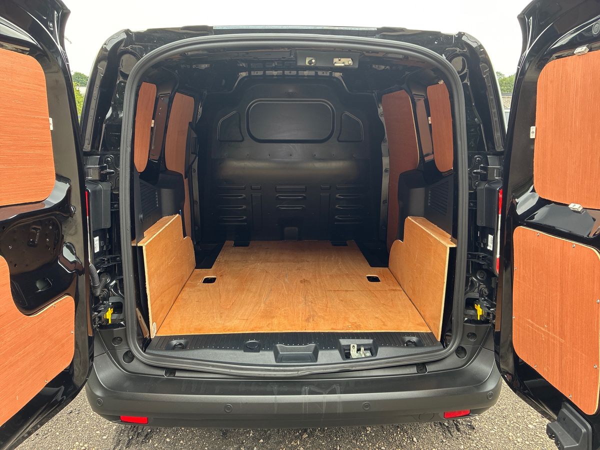 Used Ford Transit Courier 2024 for sale - 77417695: Photo 18