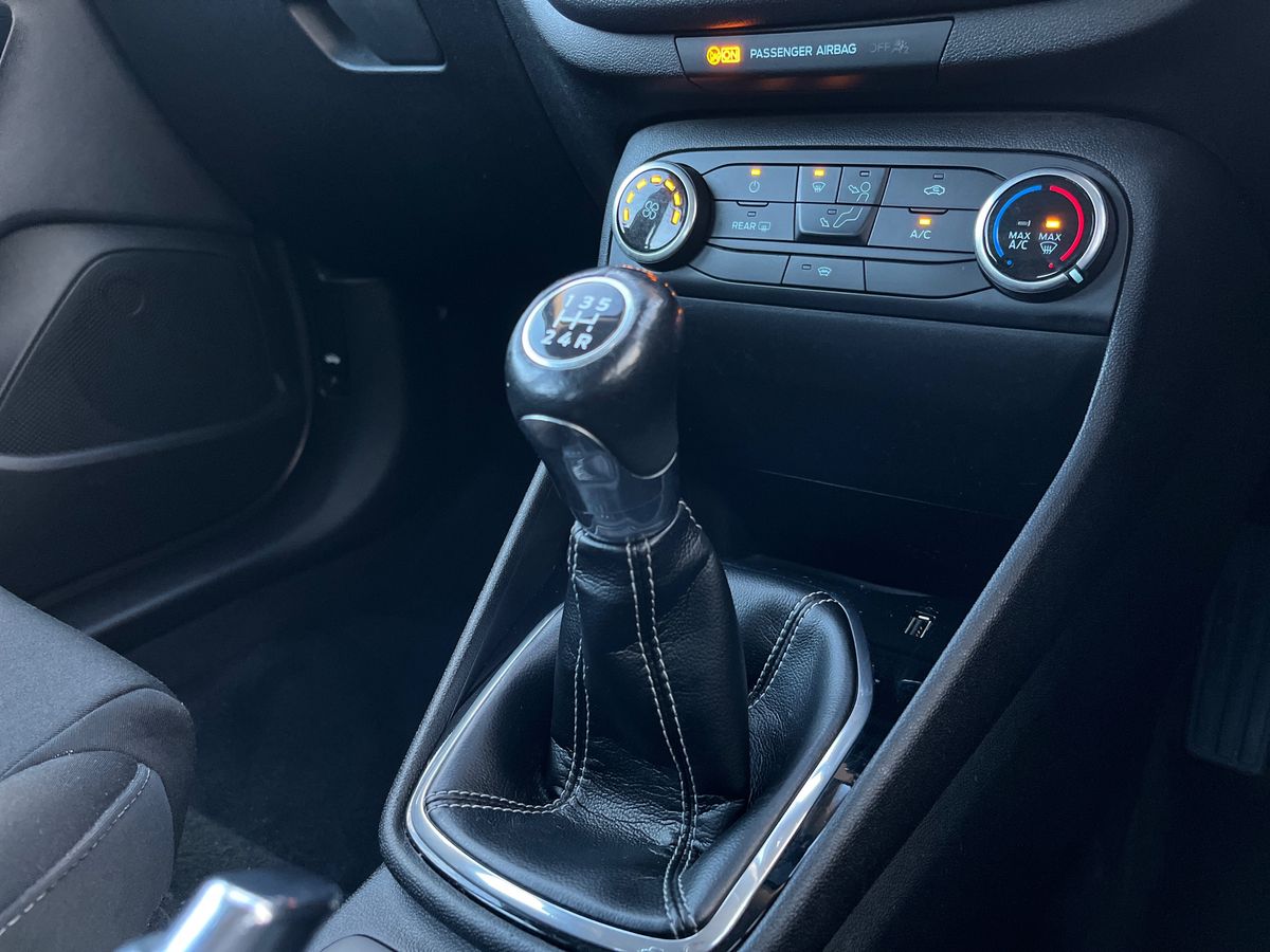 Used Ford Fiesta 2018 for sale - 76392023: Photo 17