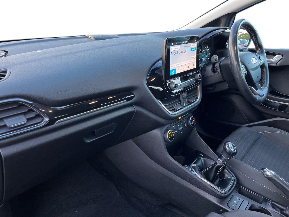 Used Ford Fiesta 2018 for sale - 76392023: Photo 6