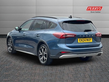 Used Ford Focus 2024 for sale - 76142194: Photo 2
