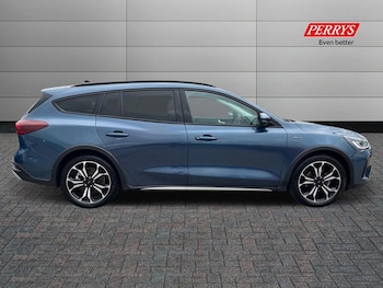 Used Ford Focus 2024 for sale - 76142194: Photo 3