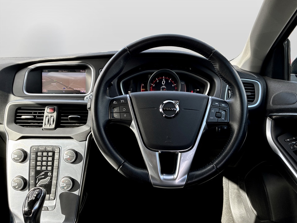 Used Volvo V40 2018 for sale - 78043389: Photo 15