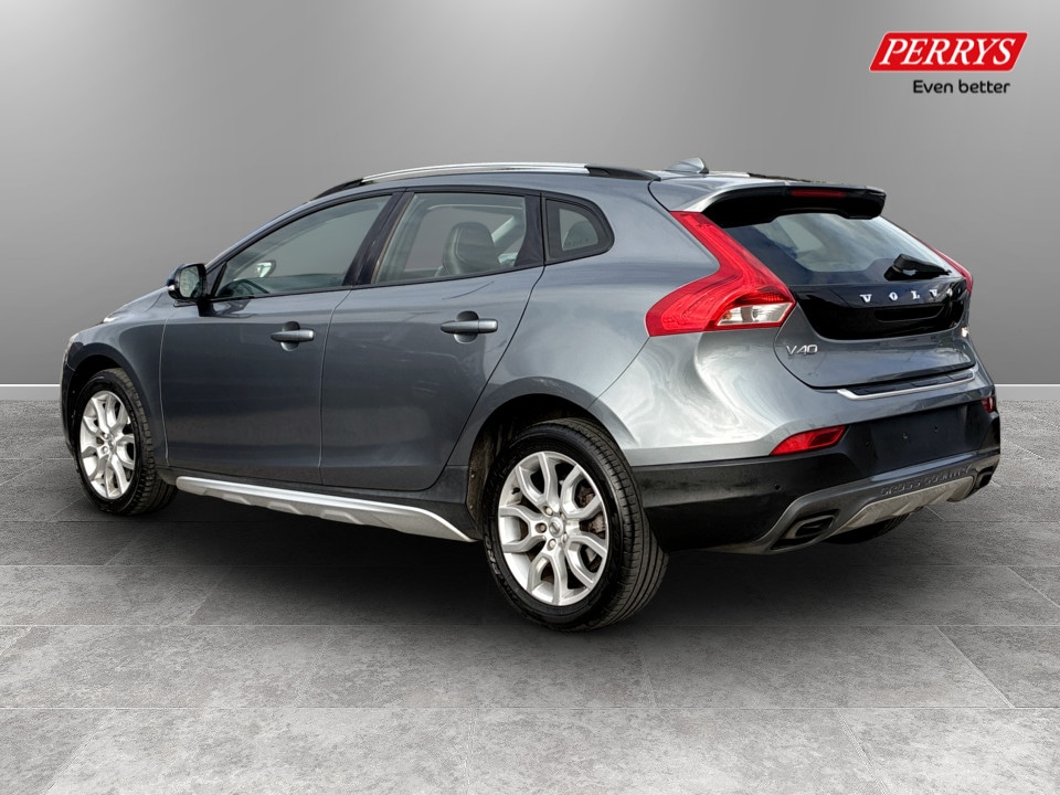 Used Volvo V40 2018 for sale - 78043389: Photo 5