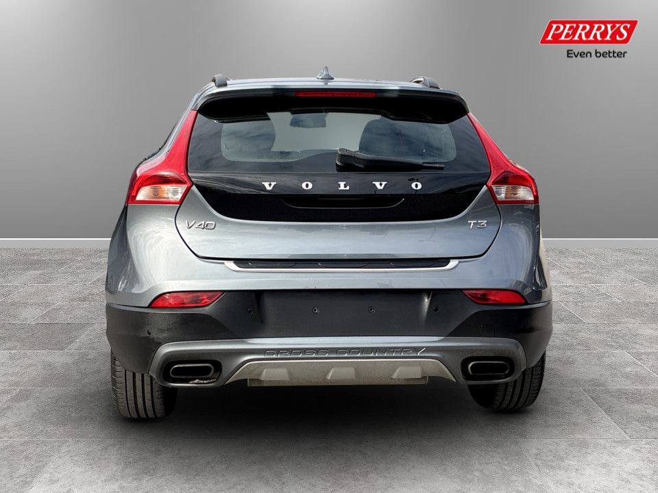 Used Volvo V40 2018 for sale - 78043389: Photo 6