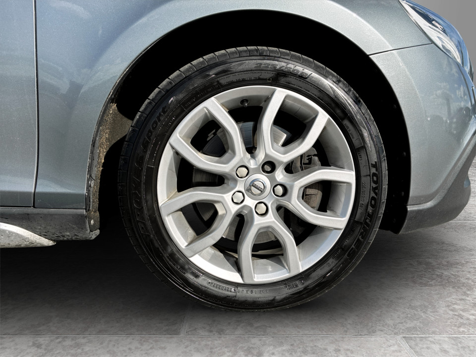 Used Volvo V40 2018 for sale - 78043389: Photo 9