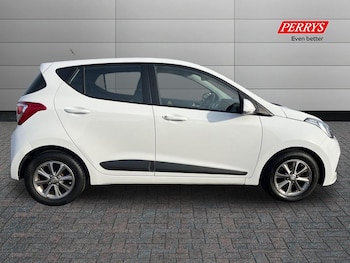 Used Hyundai i10 2016 for sale - 76491210: Photo