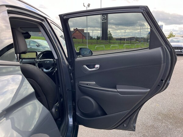 Used Hyundai KONA 2022 for sale - 76016539: Photo 35