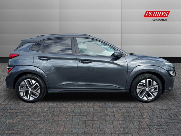 Used Hyundai KONA 2022 for sale - 76016539: Photo 3