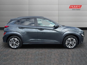 Used Hyundai KONA 2022 for sale - 76016539: Photo 3