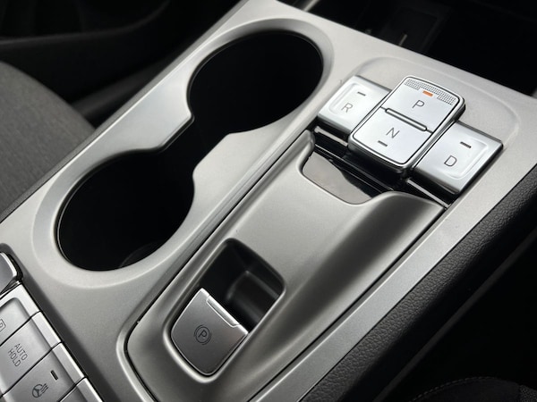 Used Hyundai KONA 2022 for sale - 76016539: Photo 46