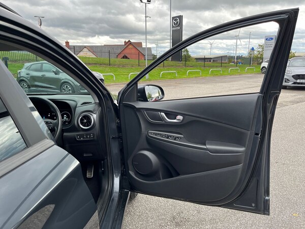 Used Hyundai KONA 2022 for sale - 76016539: Photo 53