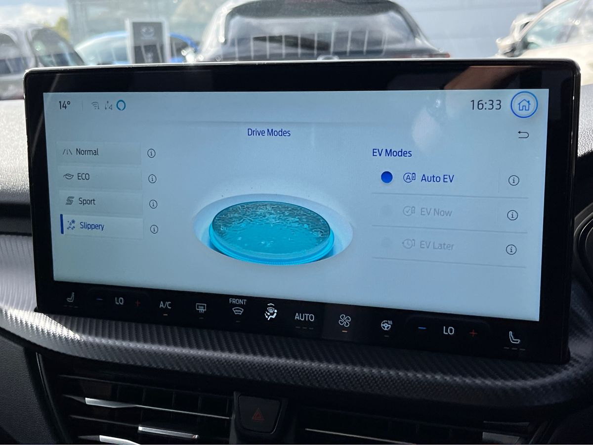 Used Ford Kuga 2025 for sale - 77125349: Photo 47