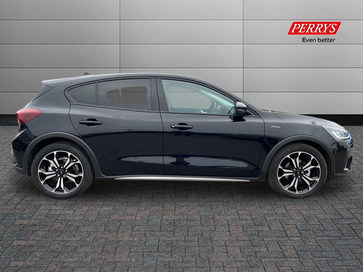 Used Ford Focus 2025 for sale - 76310956: Photo 3