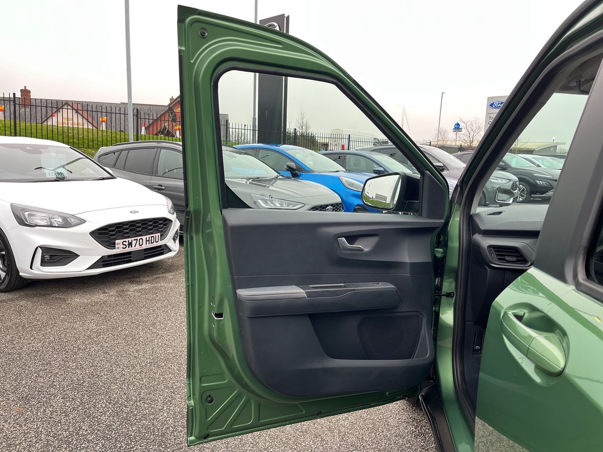 Used Ford Tourneo Courier 2025 for sale - 77980557: Photo 32