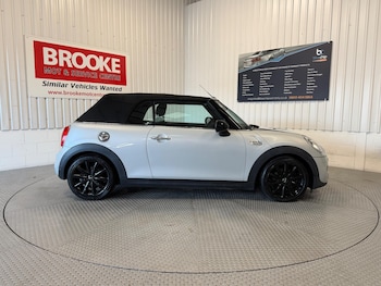 Used MINI Convertible 2016 for sale - 77081522: Photo