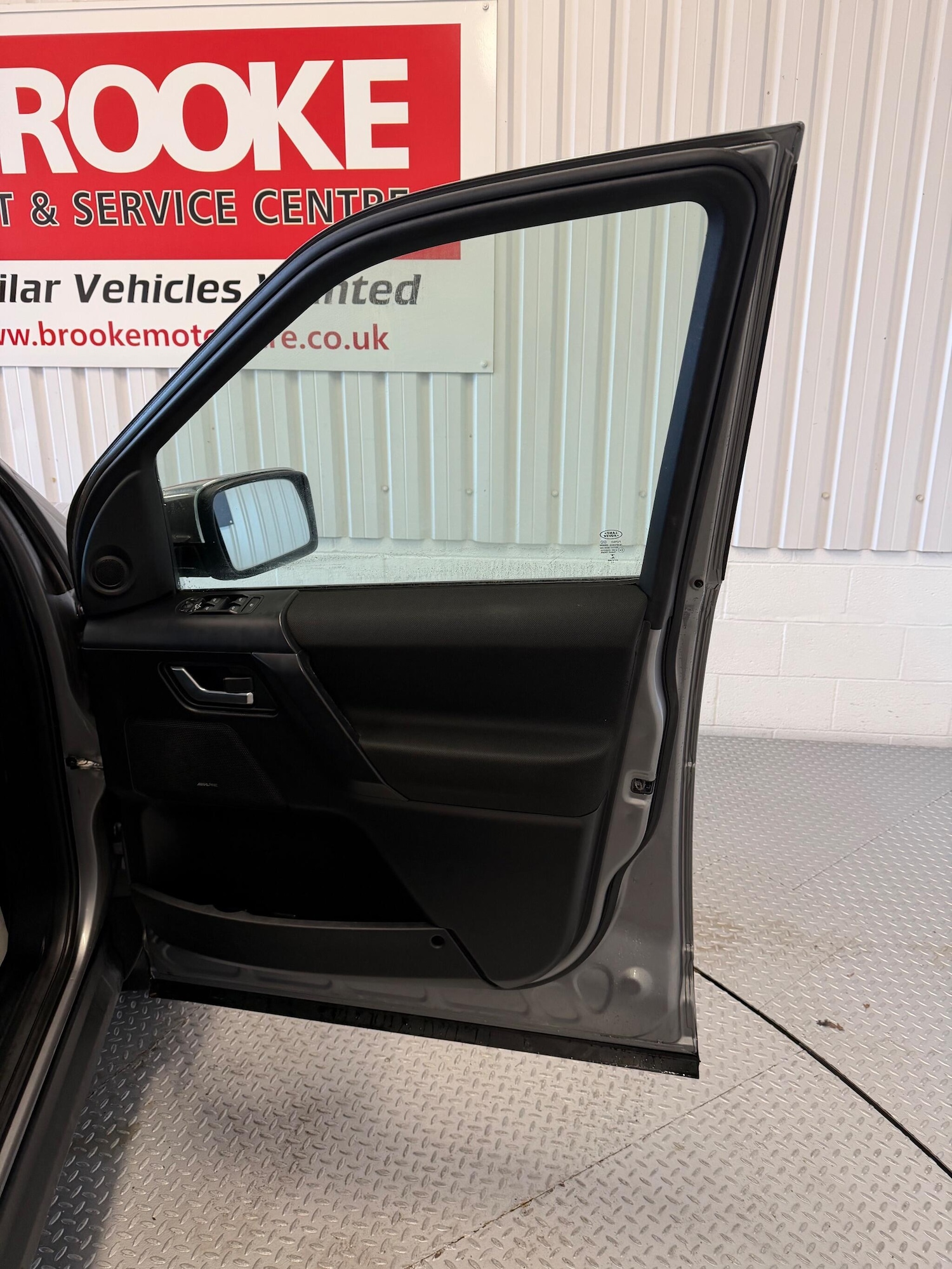 Used Land Rover Freelander 2 2012 for sale - 76780854: Photo 16