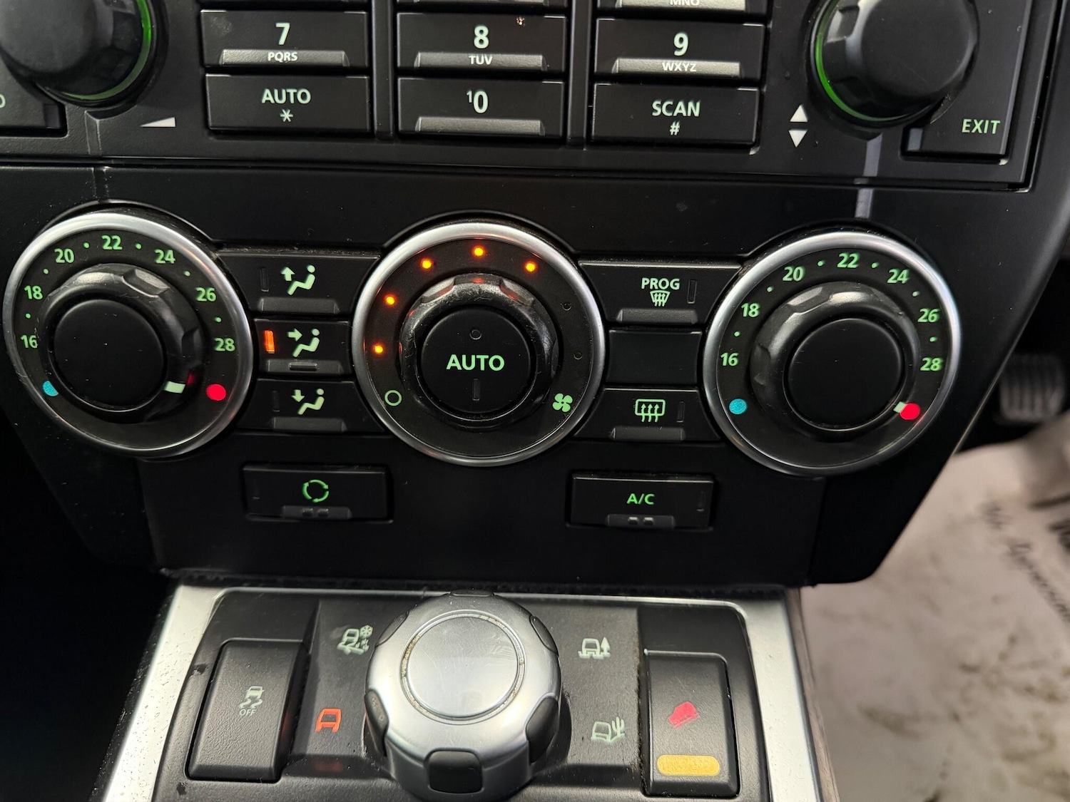 Used Land Rover Freelander 2 2012 for sale - 76780854: Photo 25