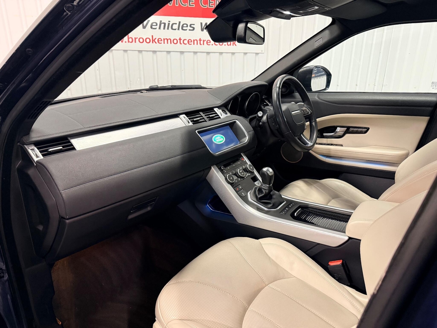 Used Land Rover Range Rover Evoque 2017 for sale - 76886434: Photo 11