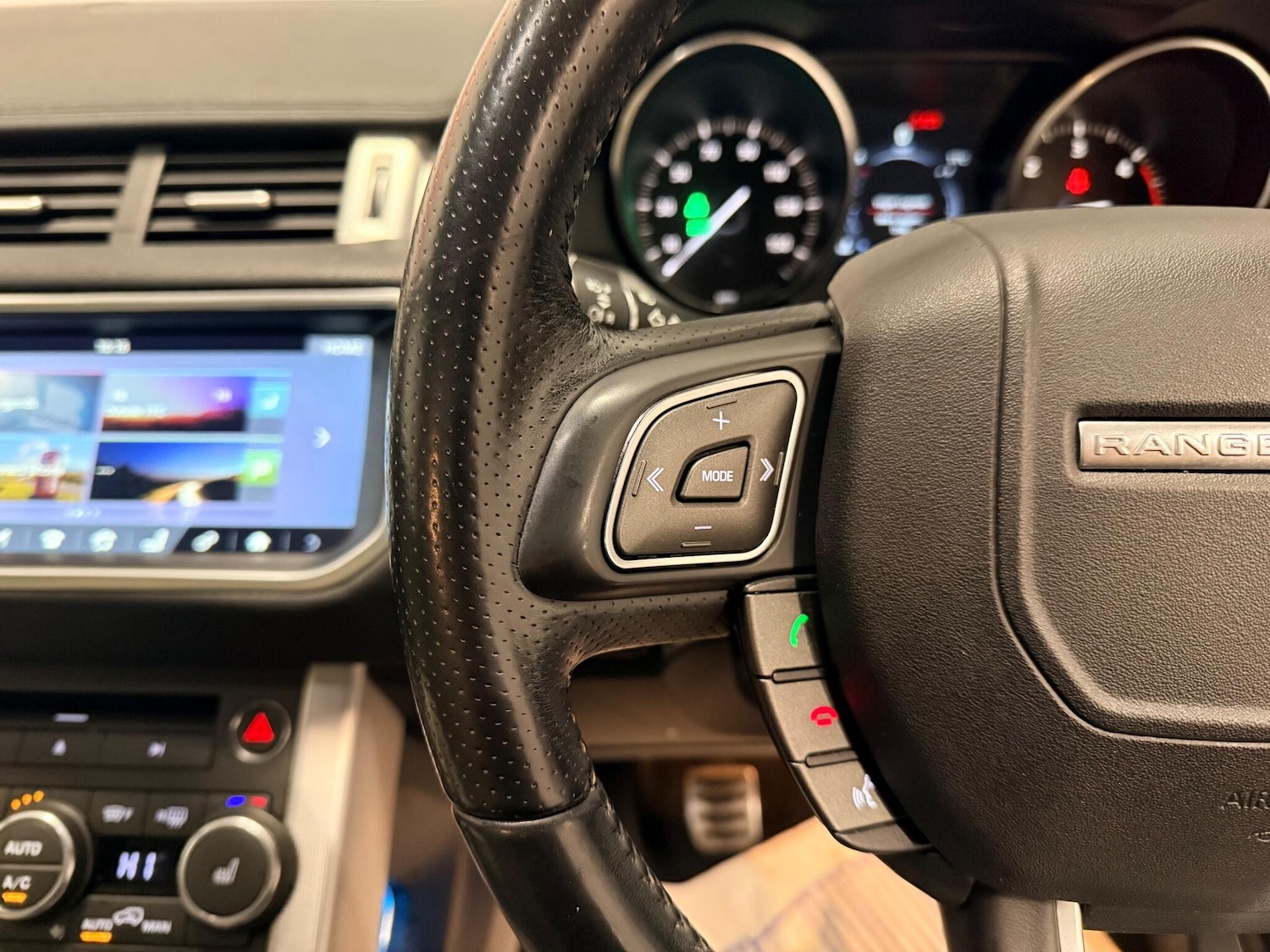 Used Land Rover Range Rover Evoque 2017 for sale - 76886434: Photo 22