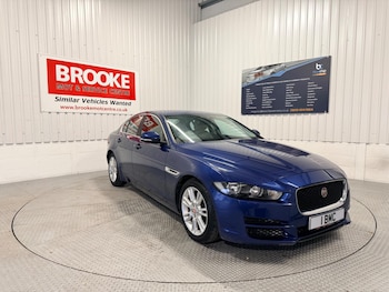 Used Jaguar XE 2016 for sale - 79426044: Photo
