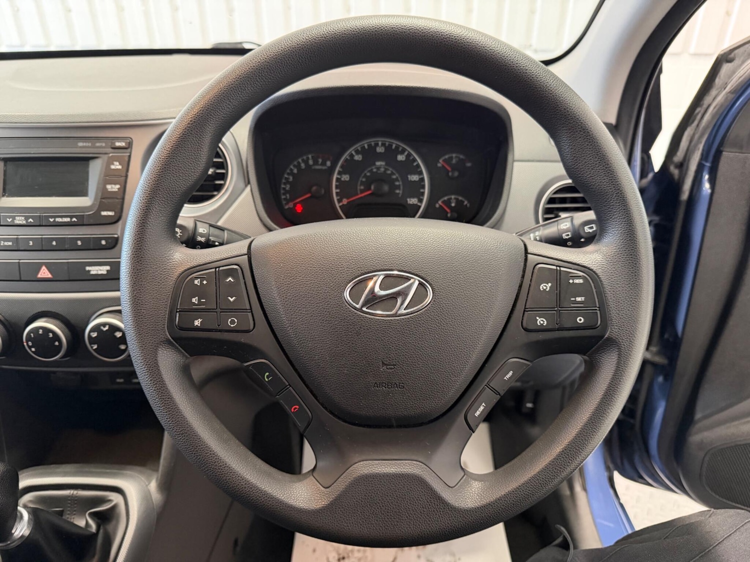 Used Hyundai i10 for sale - 77823530: Photo 18