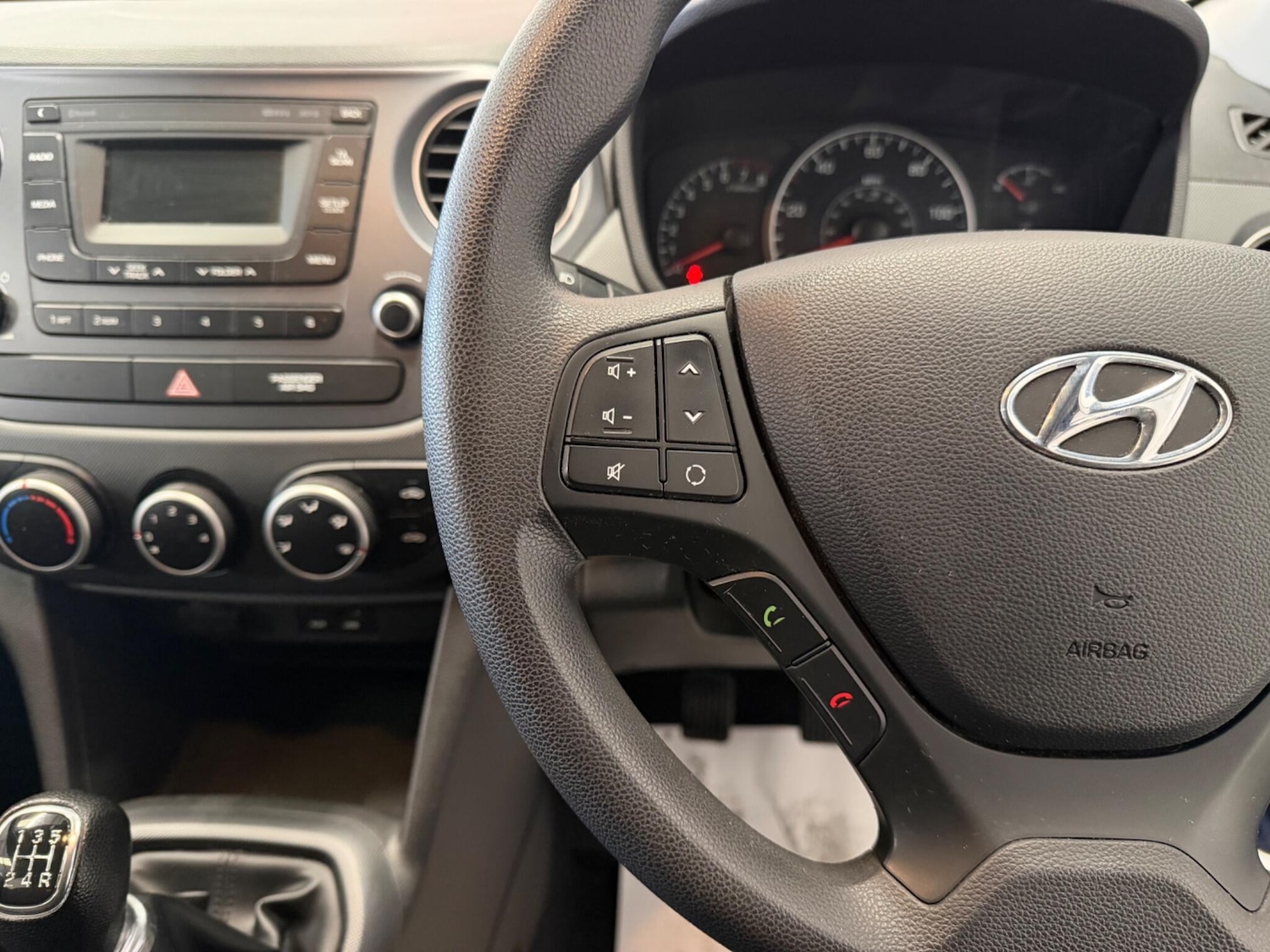 Used Hyundai i10 for sale - 77823530: Photo 19