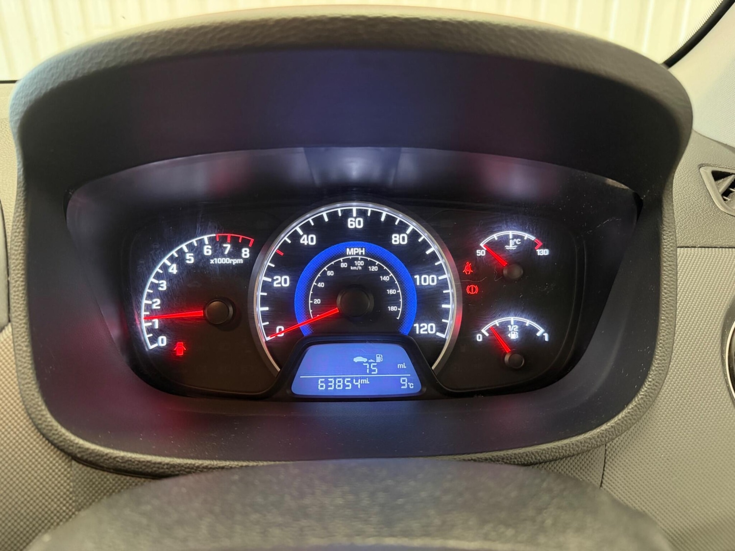 Used Hyundai i10 for sale - 77823530: Photo 21