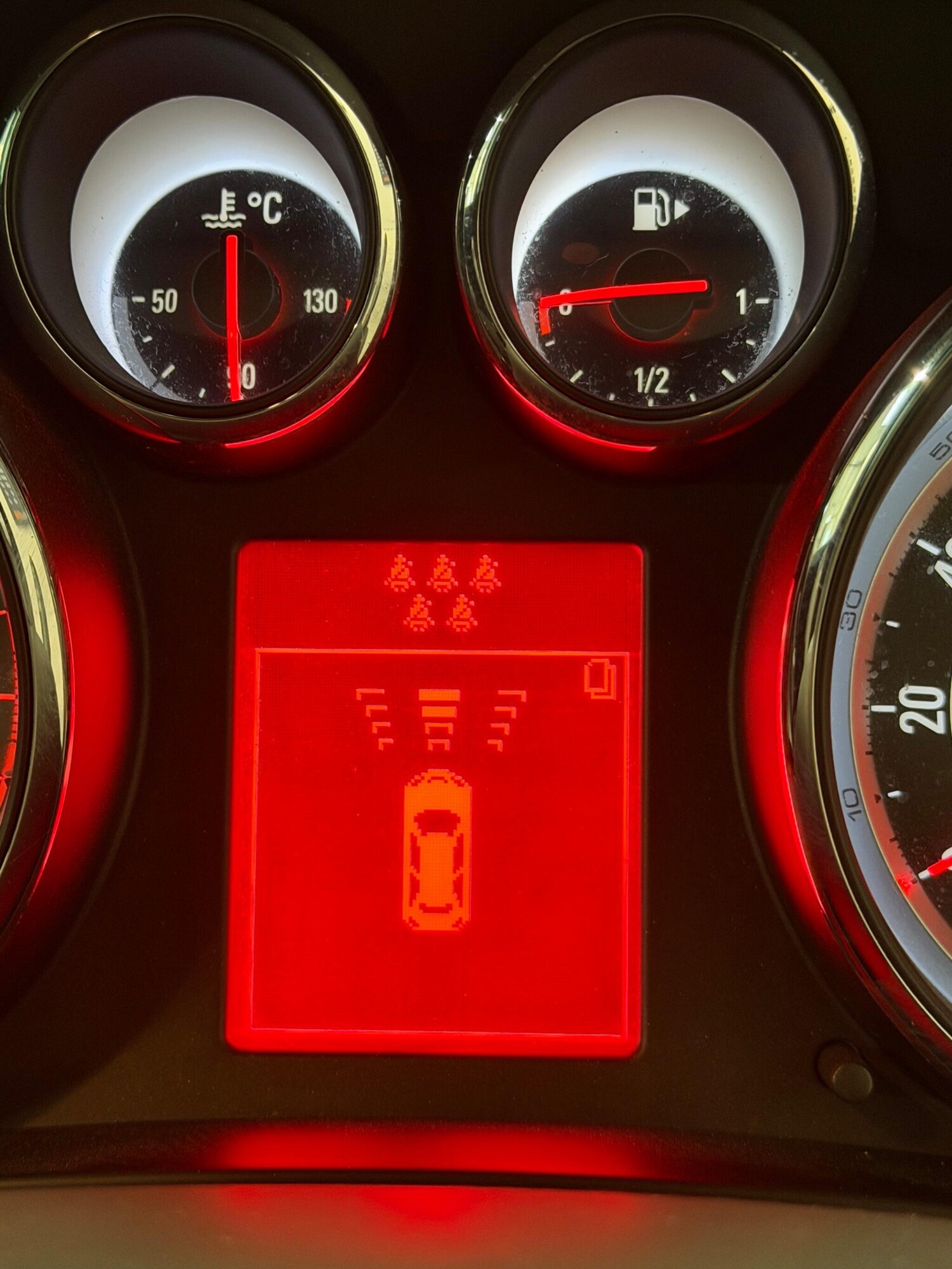 Used Vauxhall Zafira 2014 for sale - 77468859: Photo 24