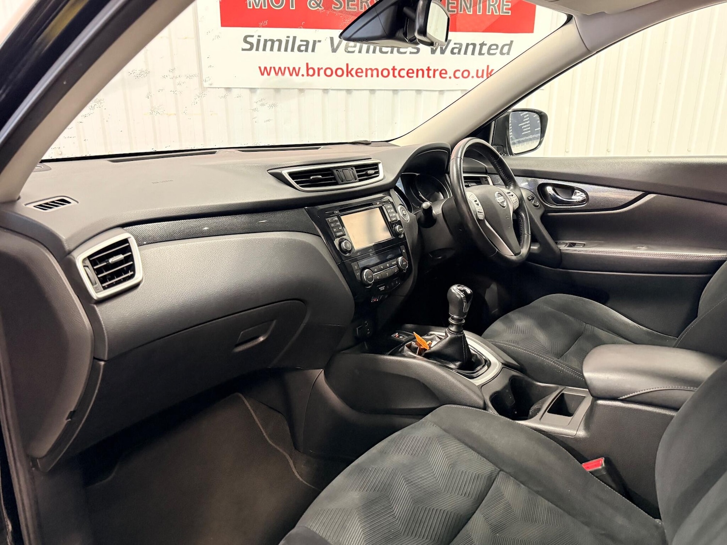 Used Nissan X-Trail 2017 for sale - 77174981: Photo 9