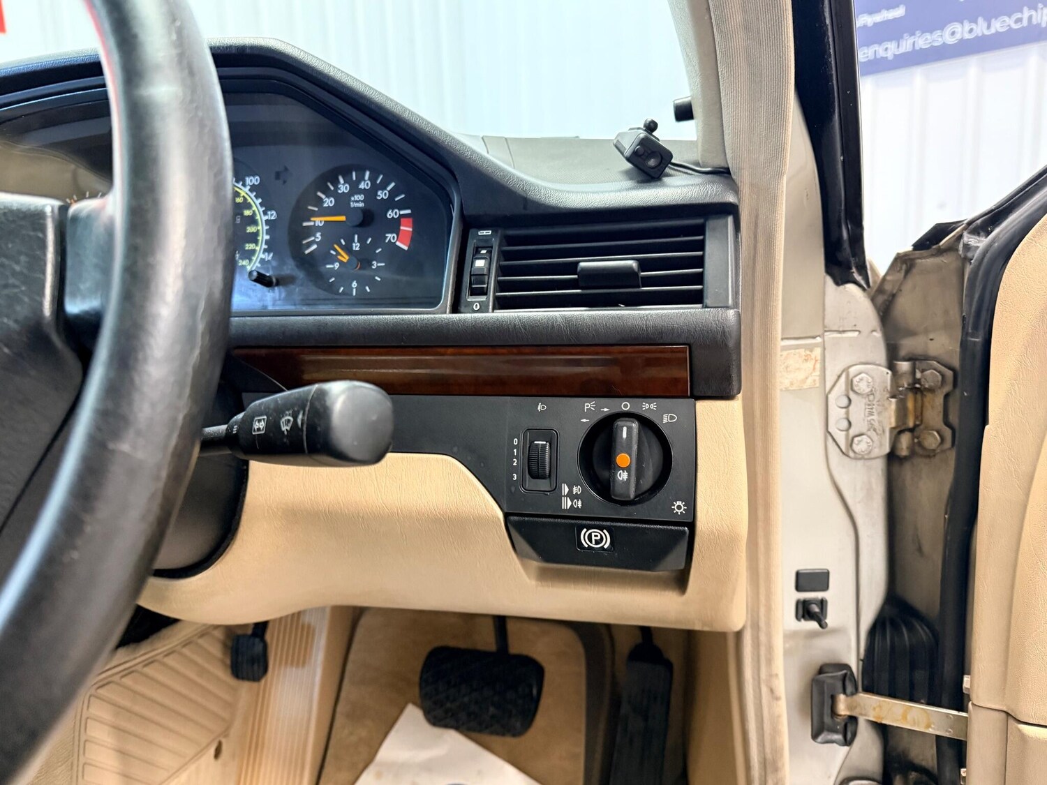 Used Mercedes-Benz E Class 1996 for sale - 77839753: Photo 20