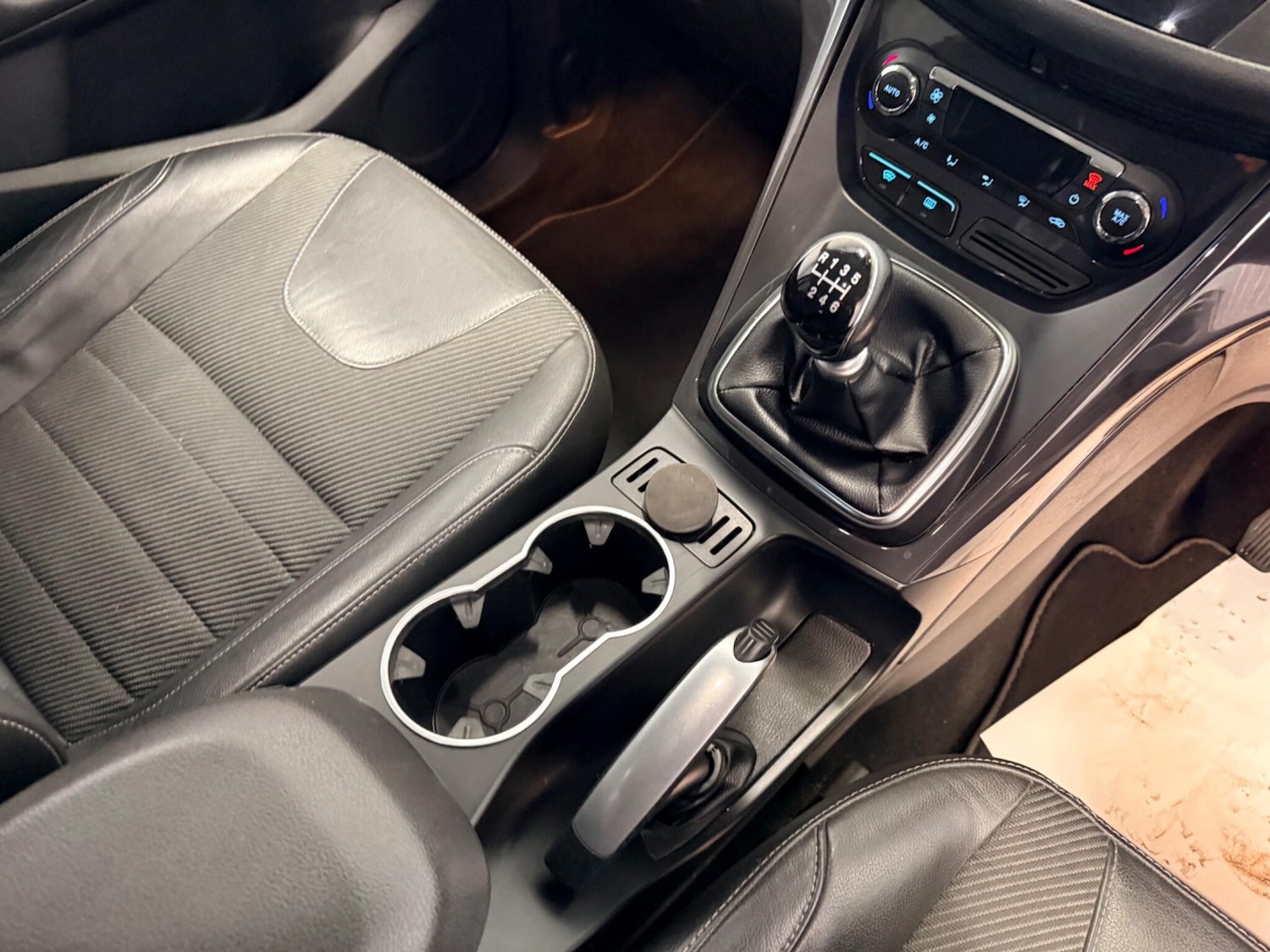 Used Ford Kuga 2013 for sale - 77978056: Photo 26