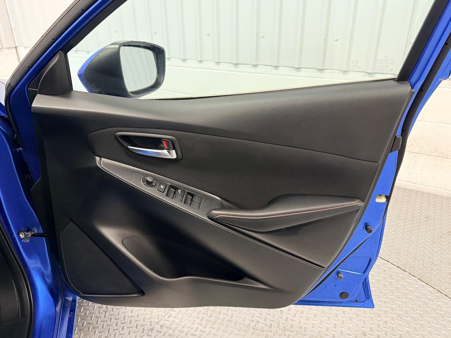 Used Mazda Mazda2 2015 for sale - 76538794: Photo 18