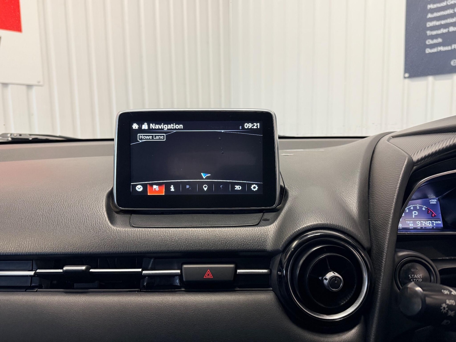 Used Mazda Mazda2 2015 for sale - 76538794: Photo 28