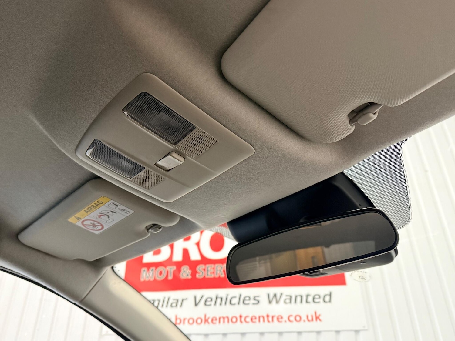 Used Mazda Mazda2 2015 for sale - 76538794: Photo 30