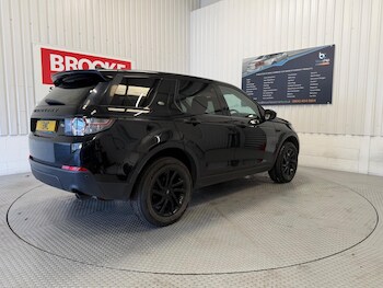 Used Land Rover Discovery Sport 2018 for sale - 78318235: Photo