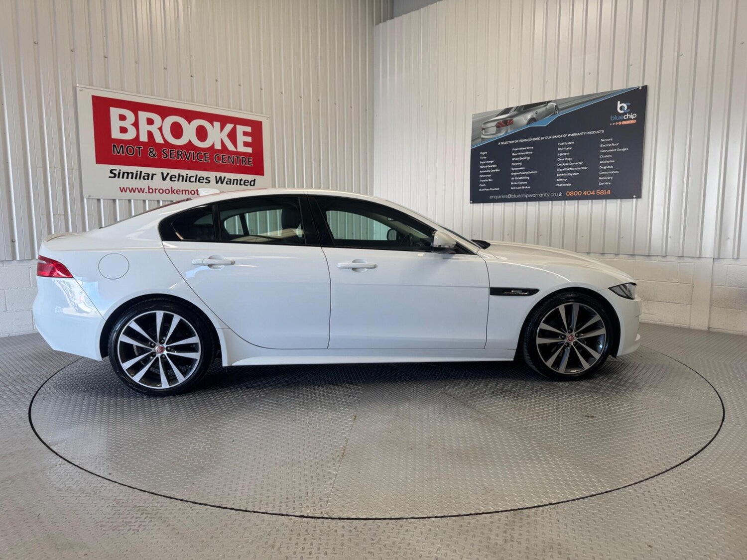 Used Jaguar XE 2018 for sale - 78171085: Photo 11