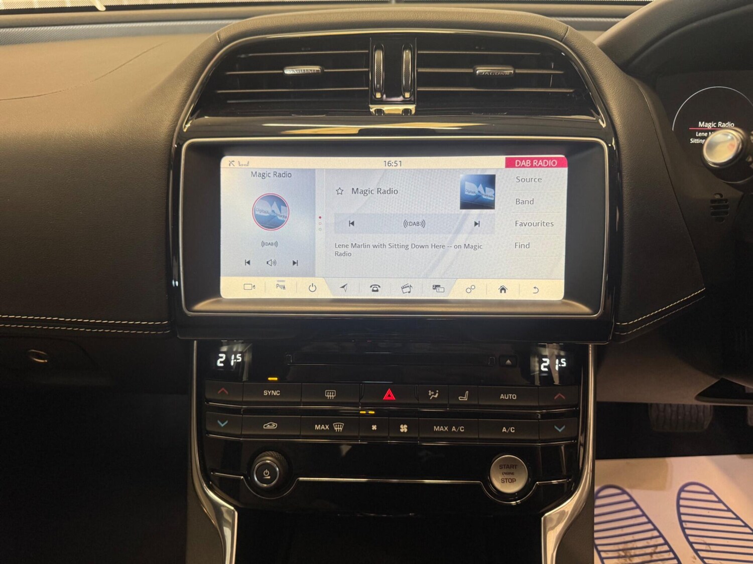 Used Jaguar XE 2018 for sale - 78171085: Photo 29