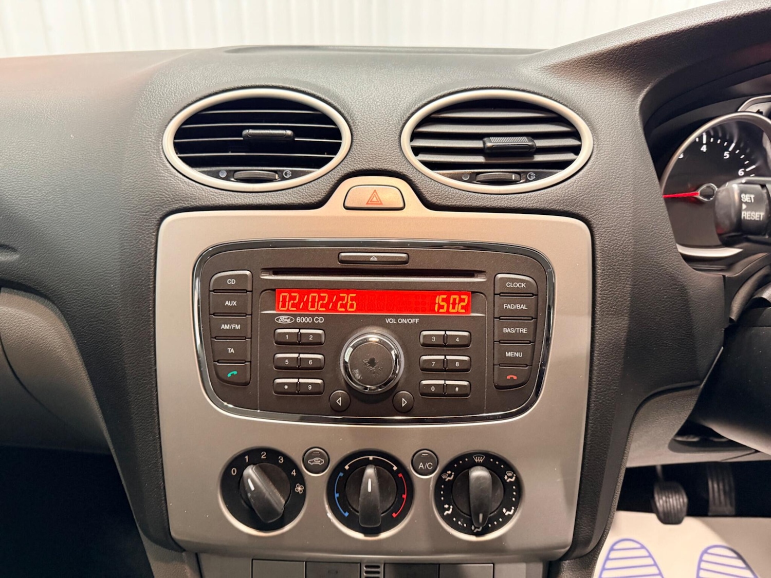 Used Ford Focus 2010 for sale - 77411274: Photo 22