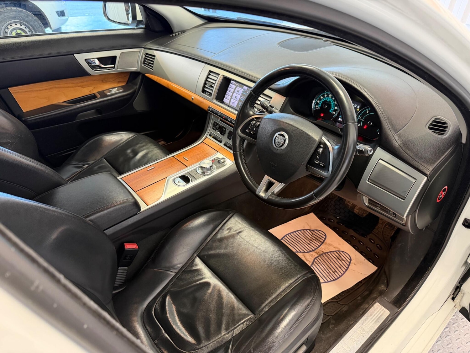 Used Jaguar XF 2012 for sale - 77738257: Photo 17