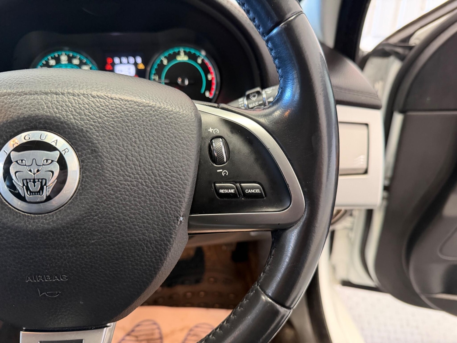 Used Jaguar XF 2012 for sale - 77738257: Photo 20