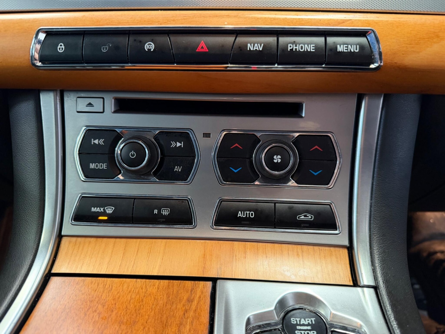 Used Jaguar XF 2012 for sale - 77738257: Photo 26