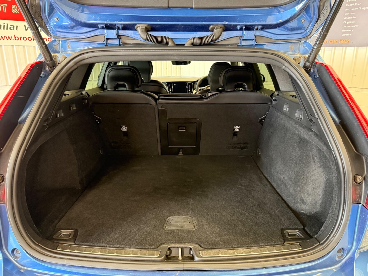 Used Volvo V60 2019 for sale - 76121421: Photo 15