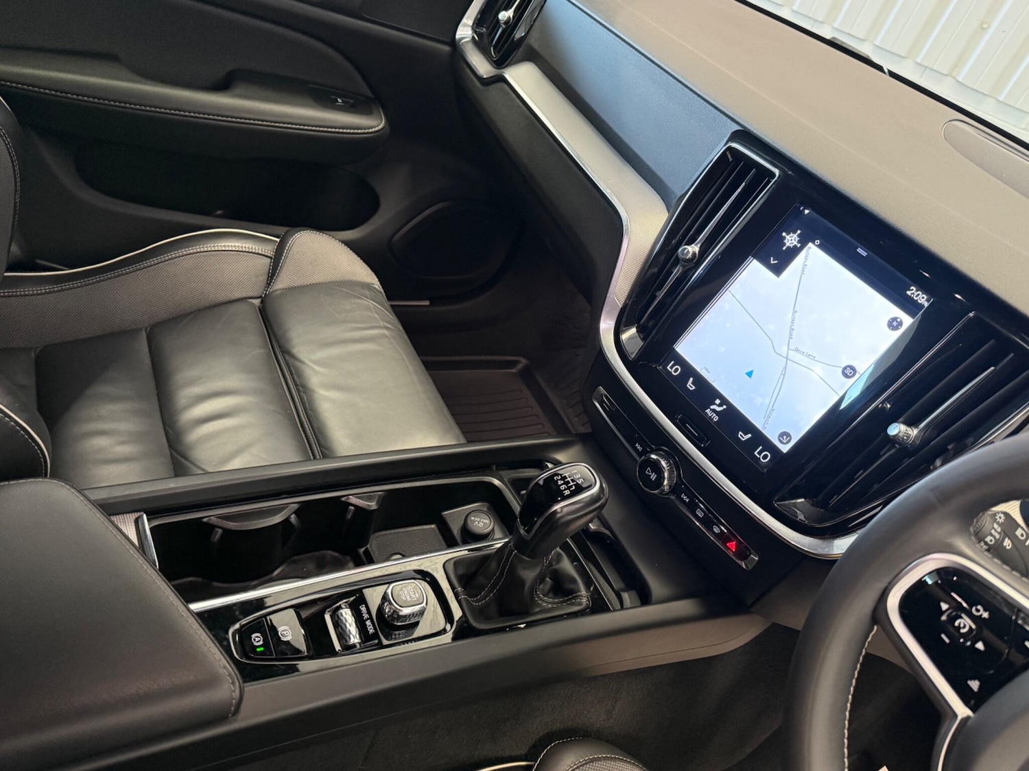 Used Volvo V60 2019 for sale - 76121421: Photo 27