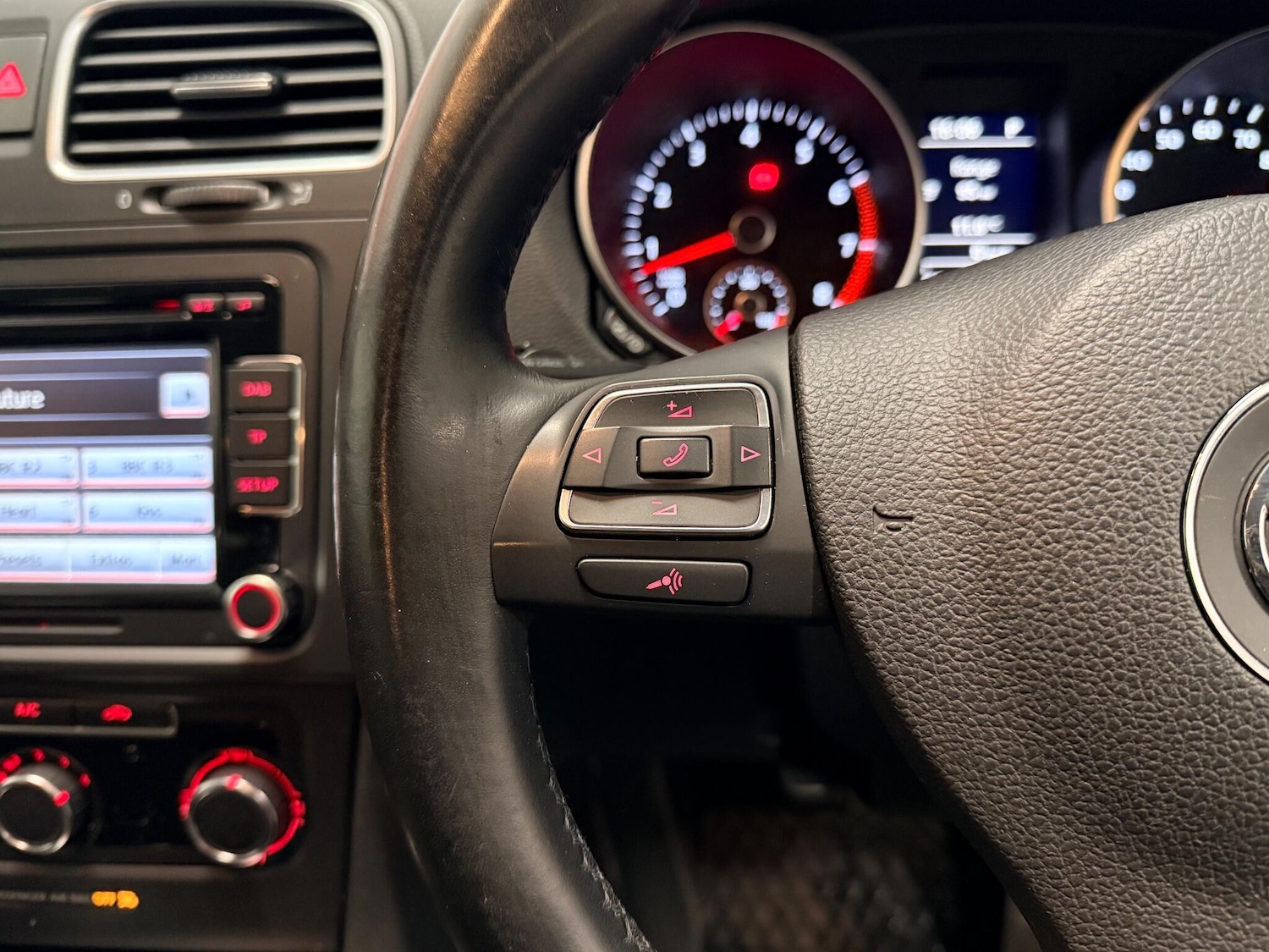 Used Volkswagen Golf 2012 for sale - 76886448: Photo 22