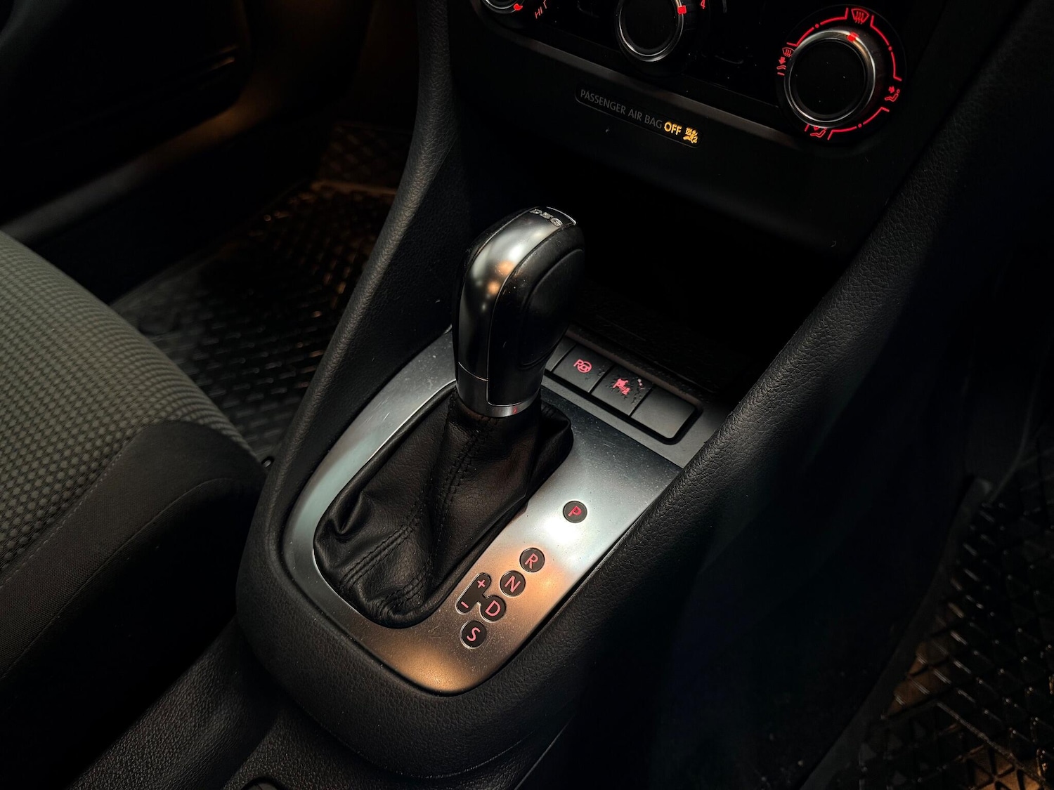 Used Volkswagen Golf 2012 for sale - 76886448: Photo 27