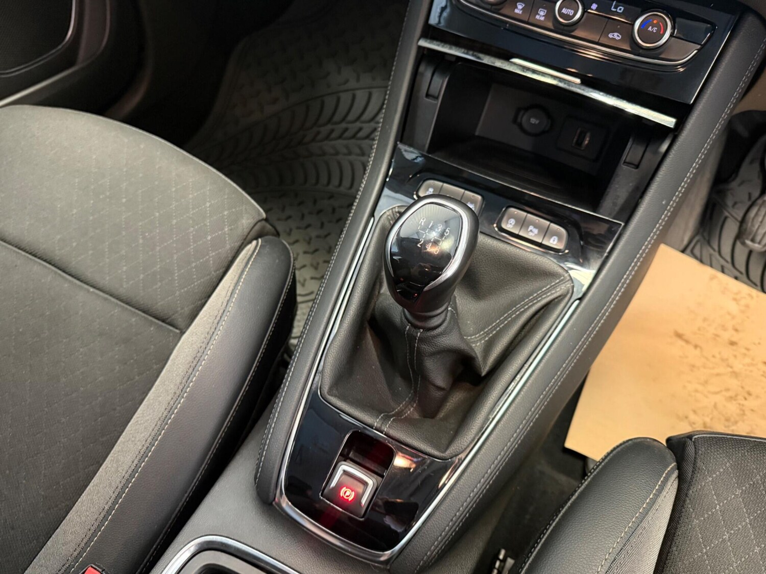 Used Vauxhall Grandland X 2019 for sale - 76012956: Photo 30