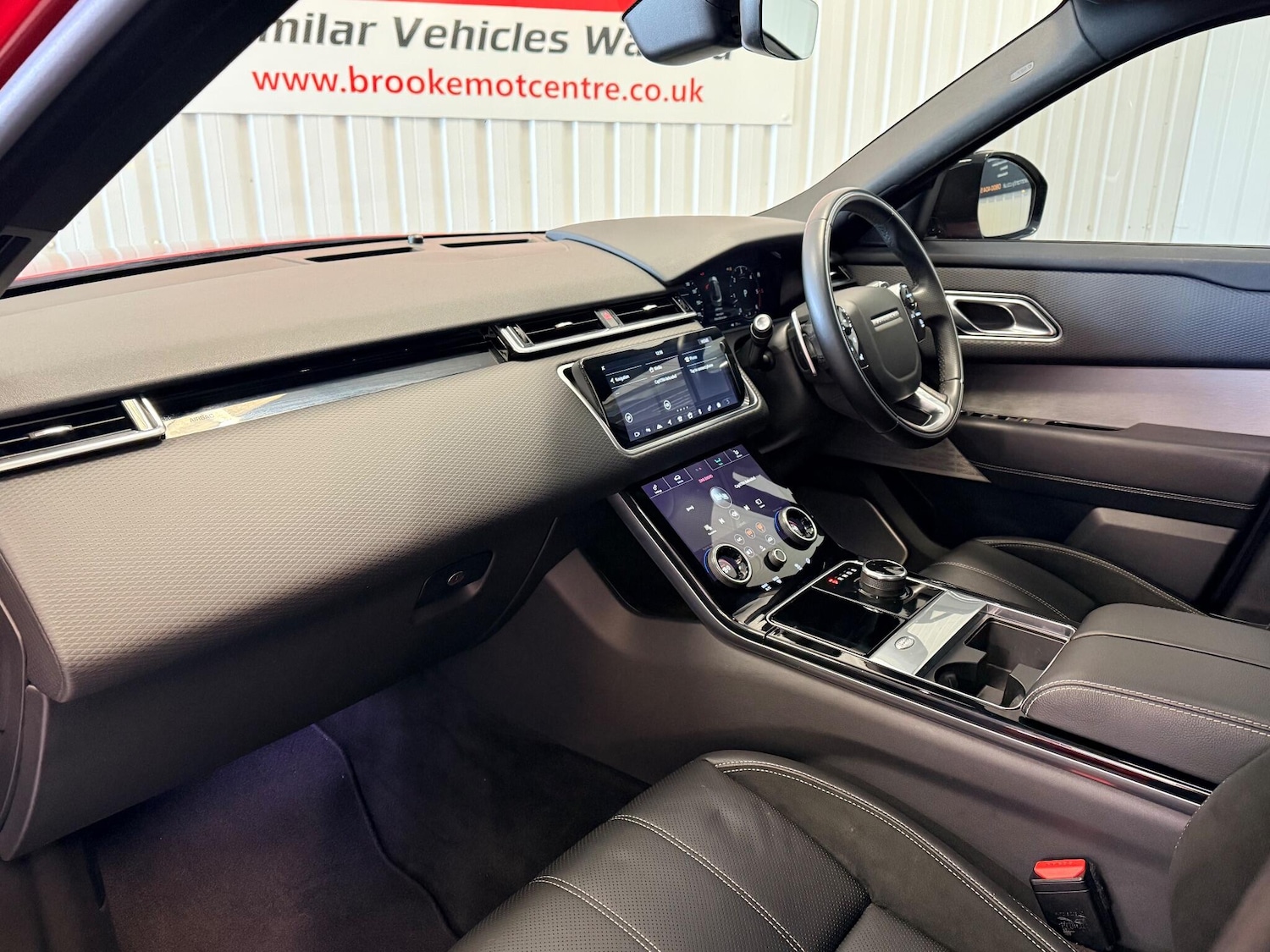 Used Land Rover Range Rover Velar 2017 for sale - 76612976: Photo 13